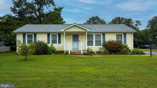 305 Mimosa Ave, COLONIAL BEACH, VA, 22443-4733 | Card Image