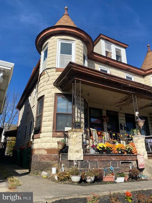 apt-2-406 Mahoning St, LEHIGHTON, PA, 18235-1328 | Card Image