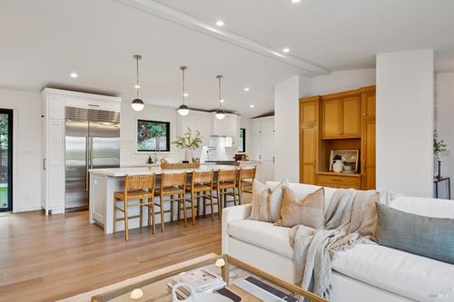 602 Chapman Dr, Corte Madera, CA, 94925-1515 | Card Image