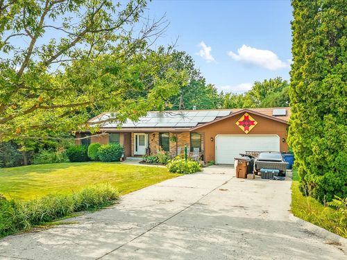 3222 N Silver Ridge Dr, OREGON, IL, 61061-8807 | Card Image