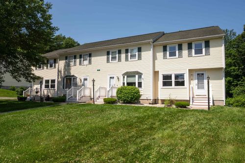 unit-9c-120 Newton Rd, Plaistow, NH, 03865-2417 | Card Image