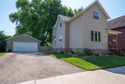 27 N Hickory Street, Fond Du Lac, WI, 54935 | Card Image