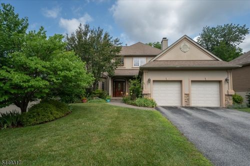 22 Bracken Hill Rd, Hamburg, NJ, 07419-1294 | Card Image