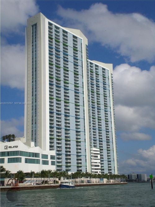 4016-325 S Biscayne Blvd, Miami, FL, 33131-2480 | Card Image