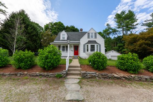 32 Hurlbut St, Putnam, CT, 06260-1006 | Card Image