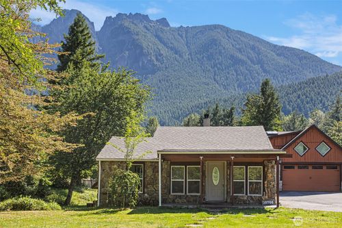 10708 428th Avenue Se, North Bend, WA, 98045 | Card Image