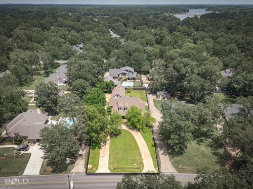 205 Old Palmetto Rd, Benton, LA, 71006-8733 | Card Image