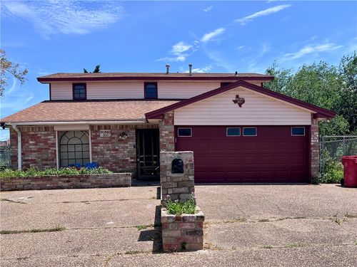 806 Dakota St, Robstown, TX, 78380-4110 | Card Image