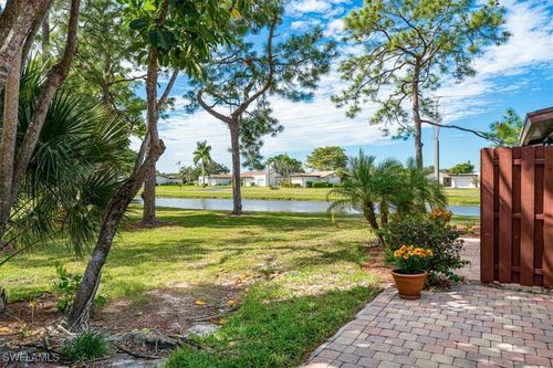 2009-2009 Pine Isle Ln, NAPLES, FL, 34112-6170 | Card Image