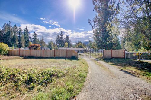 46744 Baker Loop Rd, Concrete, WA, 98237-9561 | Card Image