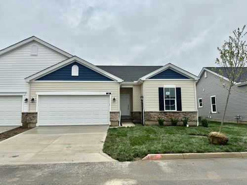 49 Oldham Ln, Delaware, OH, 43015-4544 | Card Image