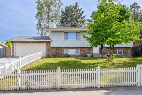 1201 W 15th Place, Kennewick, WA, 99337 | Card Image