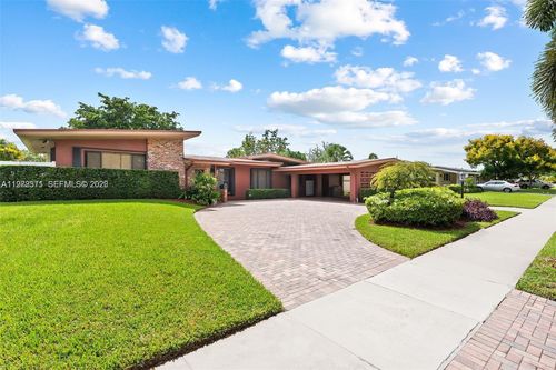 811 N Highland Dr, Hollywood, FL, 33021-6017 | Card Image