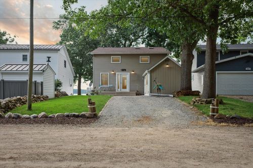 5090 Schrah Dr, Munith, MI, 49259-9606 | Card Image