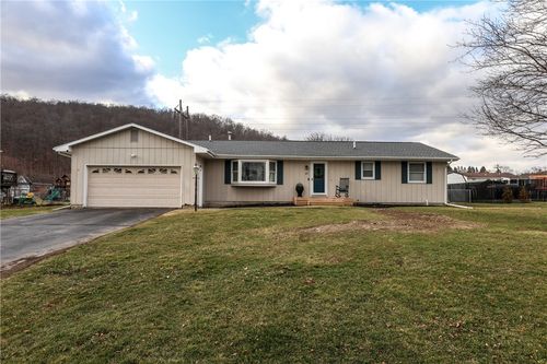 47 Groff Rd, Horseheads, NY, 14845-7925 | Card Image