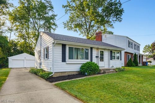 1539 Vine St, Kent, OH, 44240-3838 | Card Image