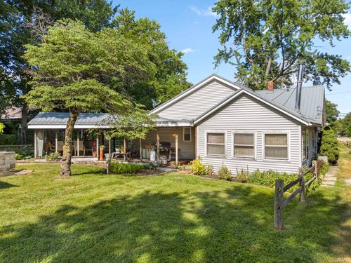 7547 Auburn Road, Fort Wayne, IN, 46825 | Card Image