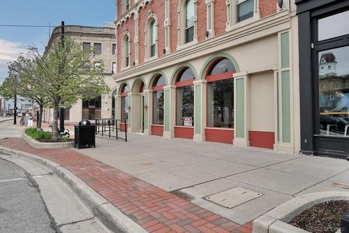 902 Military St, Port Huron, MI, 48060-5479 | Card Image