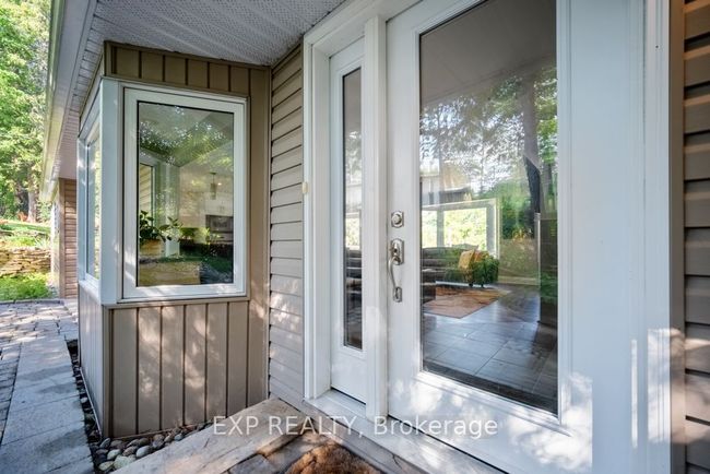3094 Barlow Cres, House other with 3 bedrooms, 2 bathrooms and 4 parking in Dunrobin ON | Image 6