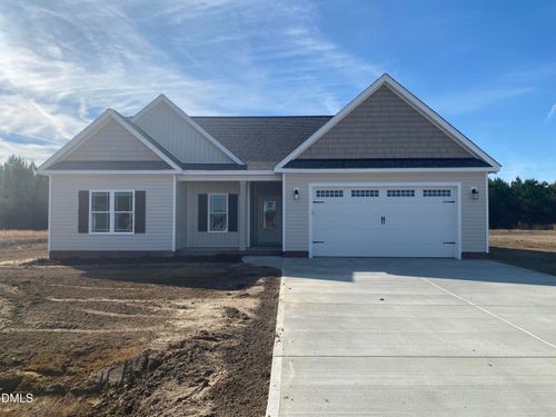 200 Rae Dr, Pikeville, NC, 27863-4703 | Card Image