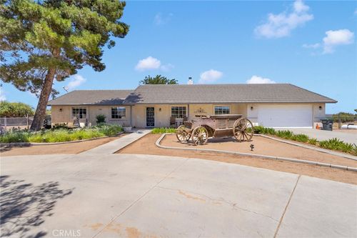 14042 Mission St, Oak Hills, CA, 92344-4745 | Card Image