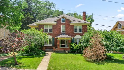 1102 Vineyard Sq, JEFFERSON CITY, MO, 65101-3559 | Card Image