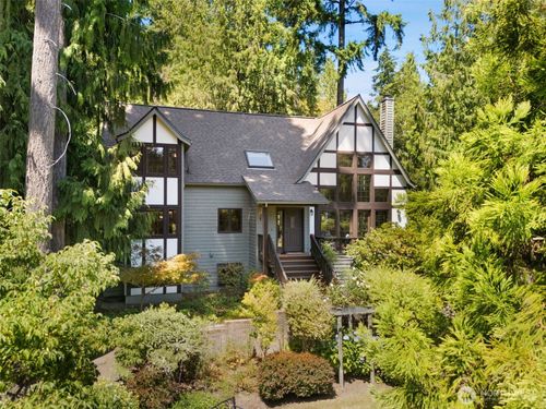 3840 Ne Ambleside Ln, Bremerton, WA, 98311-9648 | Card Image