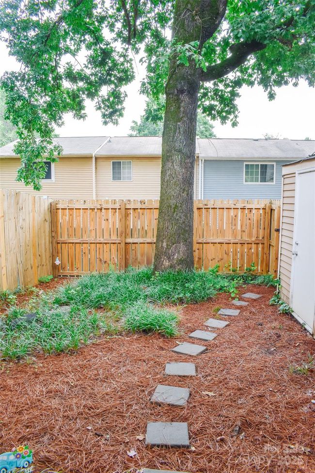 7526 Holly Grove Ct, Townhouse with 3 bedrooms, 2 bathrooms and null parking in Charlotte NC | Image 37