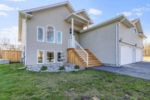 1444 Maplewood Dr, Elizabethtown, ON, K6V7C2 | Card Image