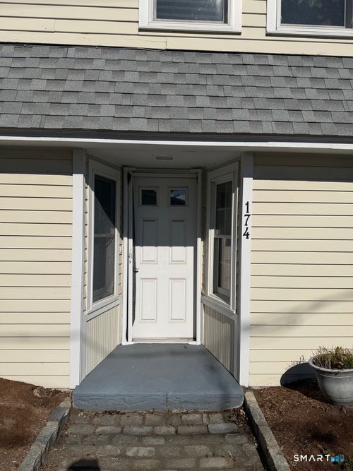 174 Shore Rd, Clinton, CT, 06413-2340 | Card Image