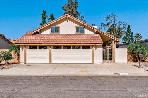 6633 E Paseo Del Norte, Anaheim, CA, 92807 | Card Image