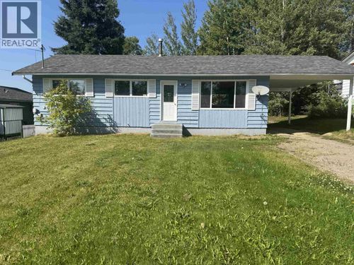 417 Centennial Dr, Mackenzie, BC, V0J2C0 | Card Image