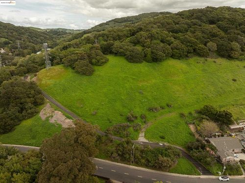50 Tavaszi Ter, El Sobrante, CA, 94803 | Card Image