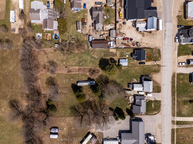 580307 Sideroad 60, House other with 3 bedrooms, 1 bathrooms and 5 parking in Berkeley ON | Image 14