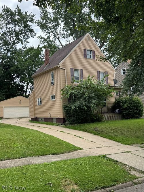 1529 Beardsley St, Akron, OH, 44301-2327 | Card Image