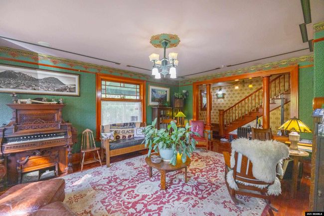113 W 5 Th St, House other with 9 bedrooms, 7 bathrooms and null parking in Juneau AK | Image 9