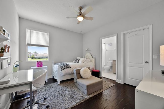 Bedroom 2 with Ensuite Bathroom | Image 41