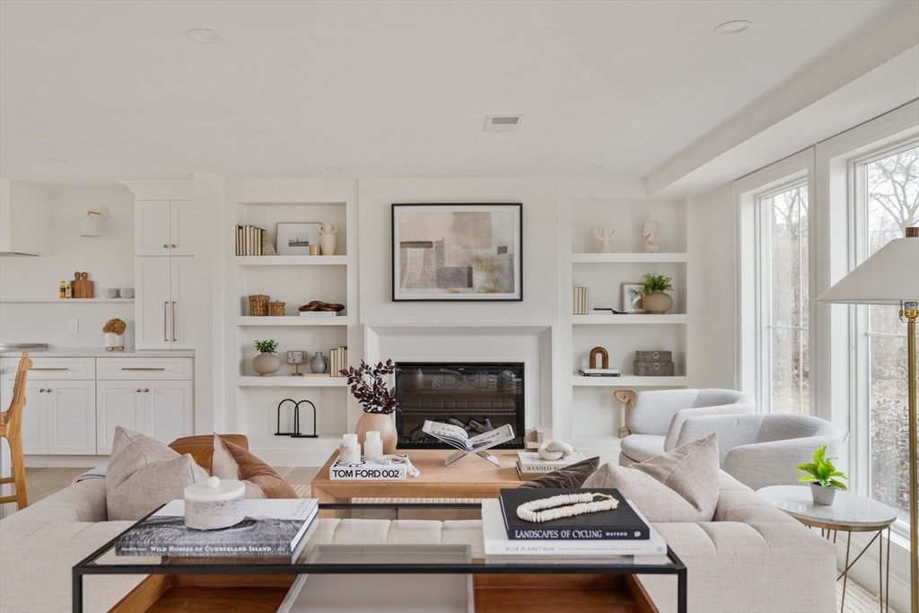 Edgewood Rd, Marblehead, MA 01945