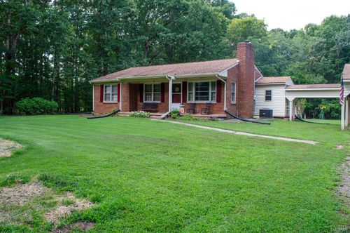 10169 L P Bailey Memorial Hwy, Nathalie, VA, 24577-2757 | Card Image
