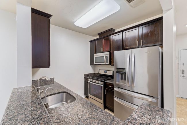 434 Micali Way, Townhouse with 2 bedrooms, 2 bathrooms and null parking in South Plainfield NJ | Image 13