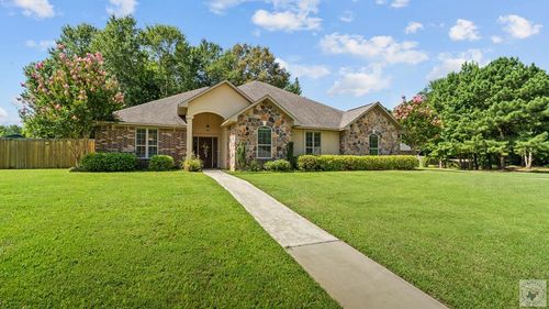 1049 Brown Dr, Wake Village, TX, 75501-8649 | Card Image