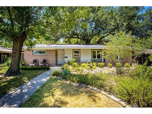 2311 Westforest Dr, Austin, TX, 78704-5809 | Card Image