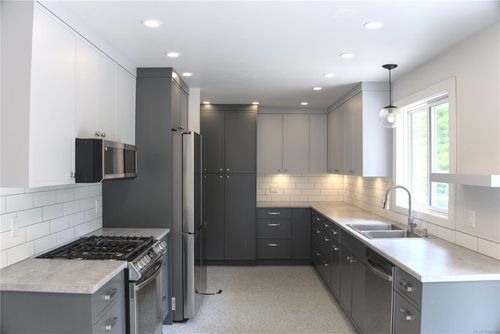 2298 Calais Rd, Duncan, BC, V9L5V2 | Card Image