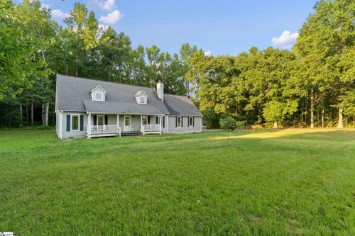 212 Gray Dr, Williamston, SC, 29697-9518 | Card Image