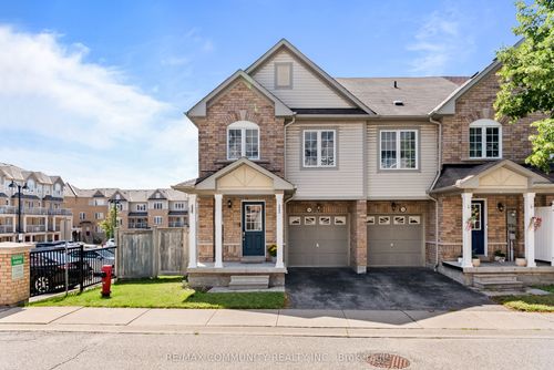 32 Bartolo Lane, Ajax, ON, L1T0C2 | Card Image