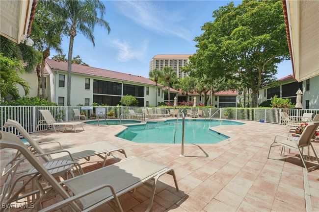 547 Serendipity Dr, Condo with 3 bedrooms, 2 bathrooms and null parking in NAPLES FL | Image 19