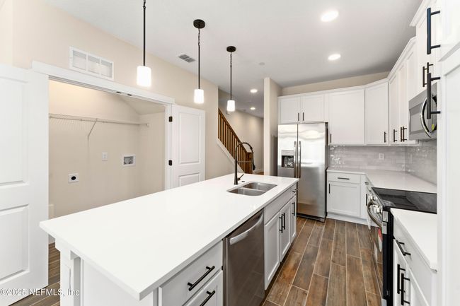*Photo is of the same floor plan, different unit in building. Some finishes may slightly differ.* | Image 12