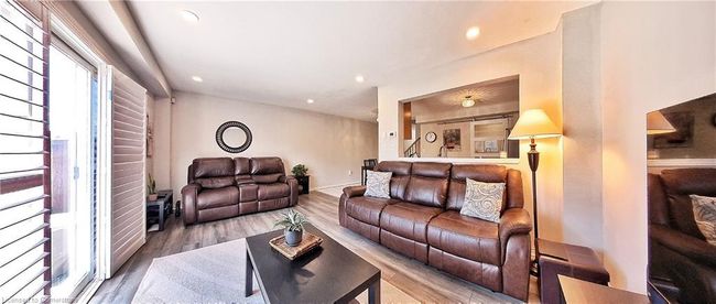 9 - 174 Highbury Dr, Townhouse with 3 bedrooms, 2 bathrooms and 2 parking in Stoney Creek ON | Image 17