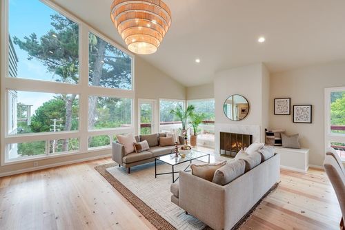 8 Cresta Way, Watsonville, CA, 95076-1717 | Card Image