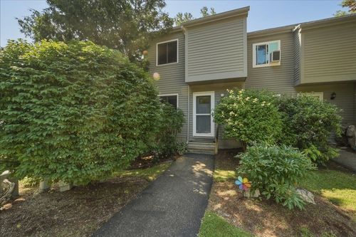c12-701 Dorset St, South Burlington, VT, 05403-7149 | Card Image
